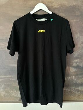 Off-White Main Label Black Tee Yellow OFF Logo Size M Virgil Abloh